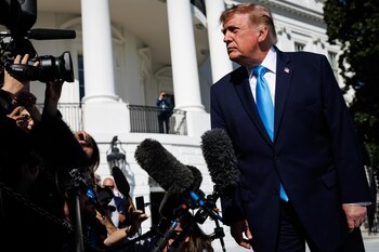 Estados Unidos desnaturalizó a 120 personas entre 2017 y finales de 2025, un volumen inferior al total de acciones iniciadas en la nueva etapa.