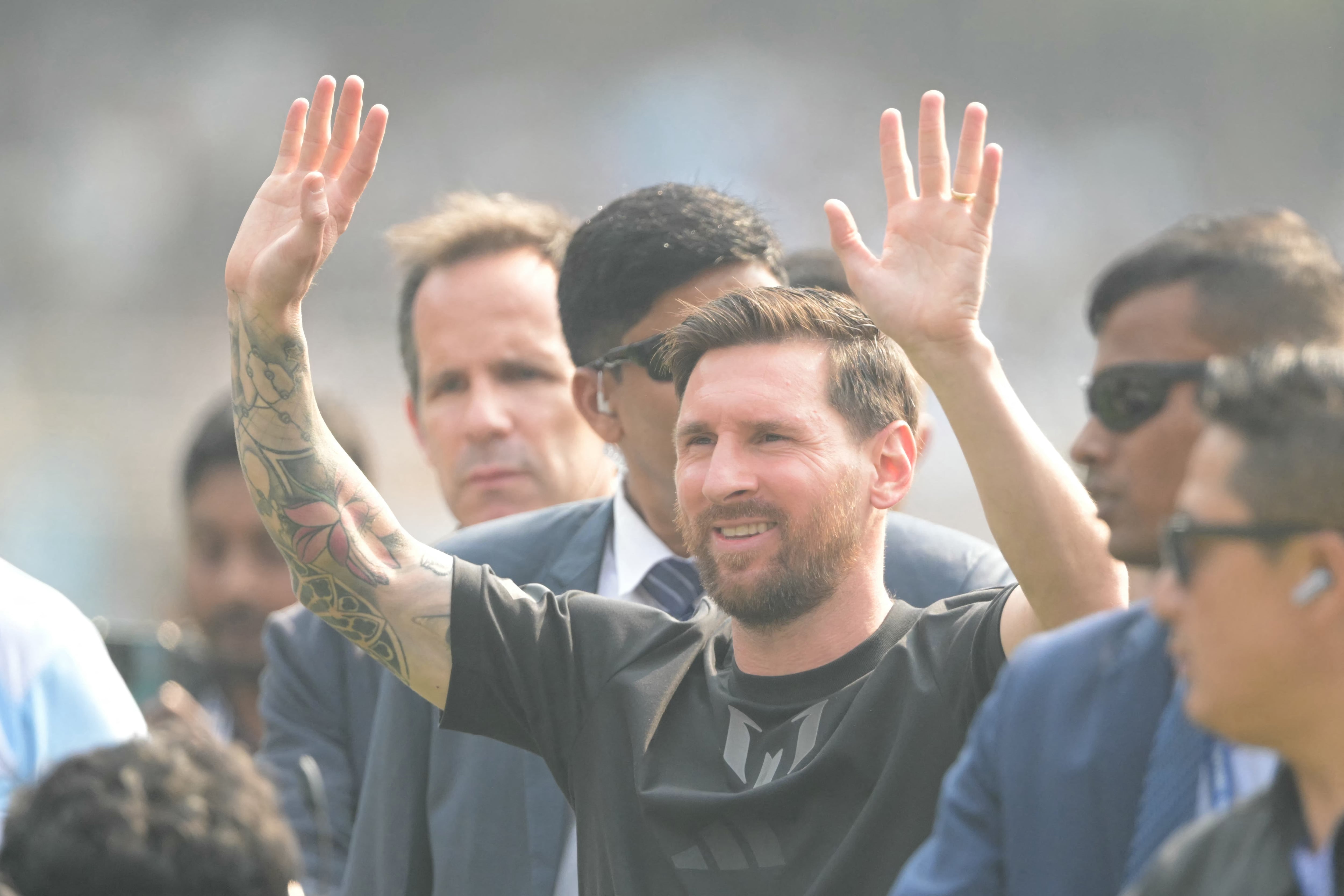 El caos que se originó en la visita de Messi a India (Photo by Dibyangshu SARKAR / AFP)