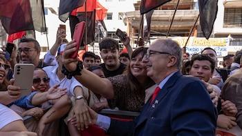 La crisis política en Misiones generó un parteaguas en el oficialismo: el gobernador Passalacqua suma adhesiones y Rovira pierde referentes