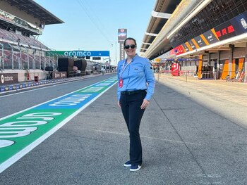 Corsmit en los boxes del