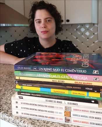 Plebeya relata el choque entre