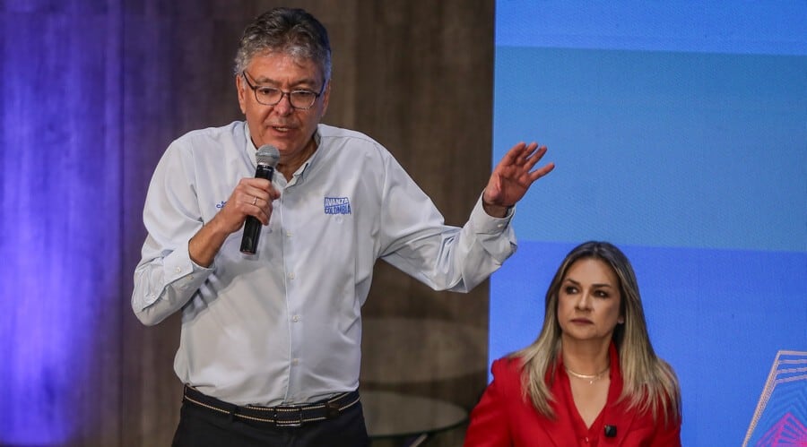 El precandidato presidencial Mauricio Cárdenas advirtió que las acusaciones de Gustavo Petro contra la Registraduría buscan anticipar un posible desconocimiento de los resultados electorales - crédito Catalina Olaya/Colprensa