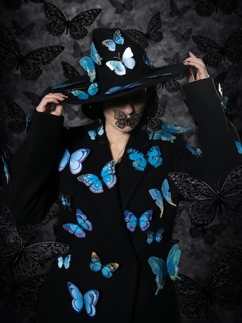 Laura Pausini posa con un