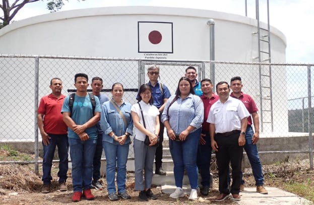 El sistema de agua potable beneficia a 422 familias, más de 2,500 personas, e incluye a dos centros escolares en una zona de vulnerabilidad hídrica de El Salvador. (Foto cortesía Embajada del Japón en El Salvador)