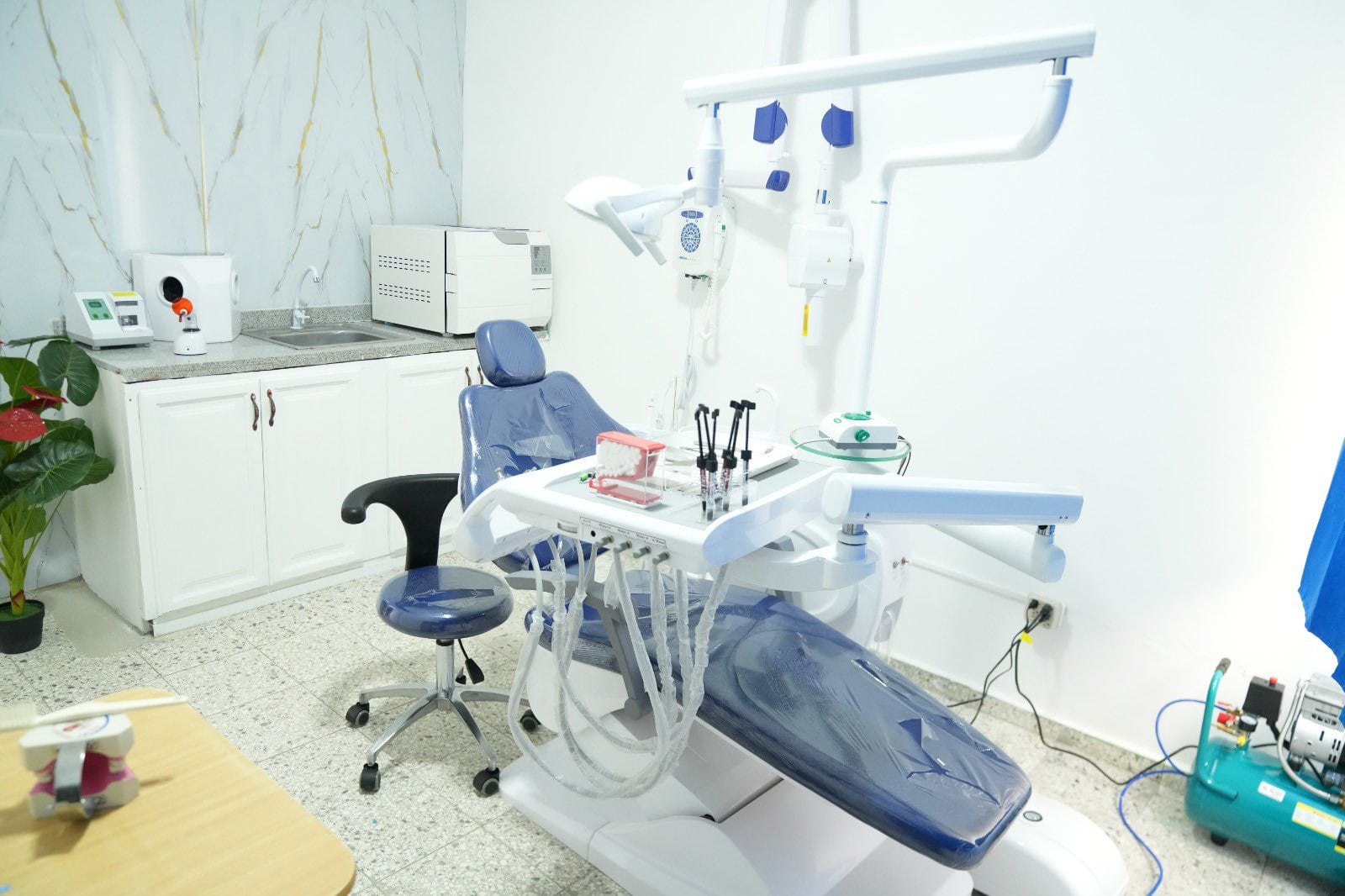 República Dominicana ofreció atención médica gratuita a 1.8 millones de estudiantes en escuelas públicas mediante una campaña de salud escolar del INABIE. (Foto cortesía Instituto Nacional de Bienestar Estudiantil)