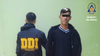 Robó una moto estacionada en