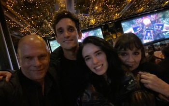 Arantza Ruiz creció en un entorno familiar artístico y forma parte de una tercera generación dedicada al entretenimiento mexicano. (Instagram/ @alejandro_ruiz_actor)