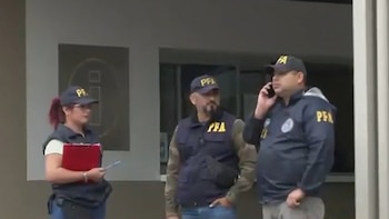 Escándalo en Gran Hermano: operativo policial y notificación judicial a una participante en Telefe