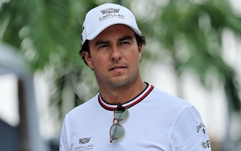 El piloto nacional pilotará su alto Cadillac en Singapur (@schecoperez / Instagram)