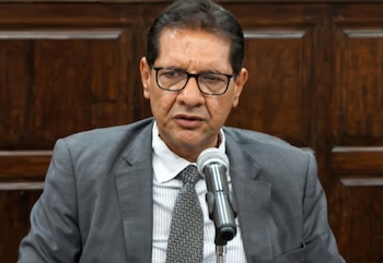 El magistrado Mario Flores Urrutia defendió la legalidad de las sesiones y denunció ausencias y abandono que habrían obstaculizado las labores del Tribunal de Justicia Electoral. (Foto: Cortesía)