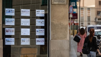 Consumo exige a plataformas la retirada de 8.300 anuncios de alojamientos turísticos ilegales tras el decreto