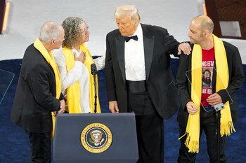 Donald Trump junto a Iair