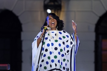 Patti LaBelle continúa sumando nuevos seguidores y planea futuras giras, mostrando vigencia y conexión con nuevas generaciones (REUTERS/Leah Millis)