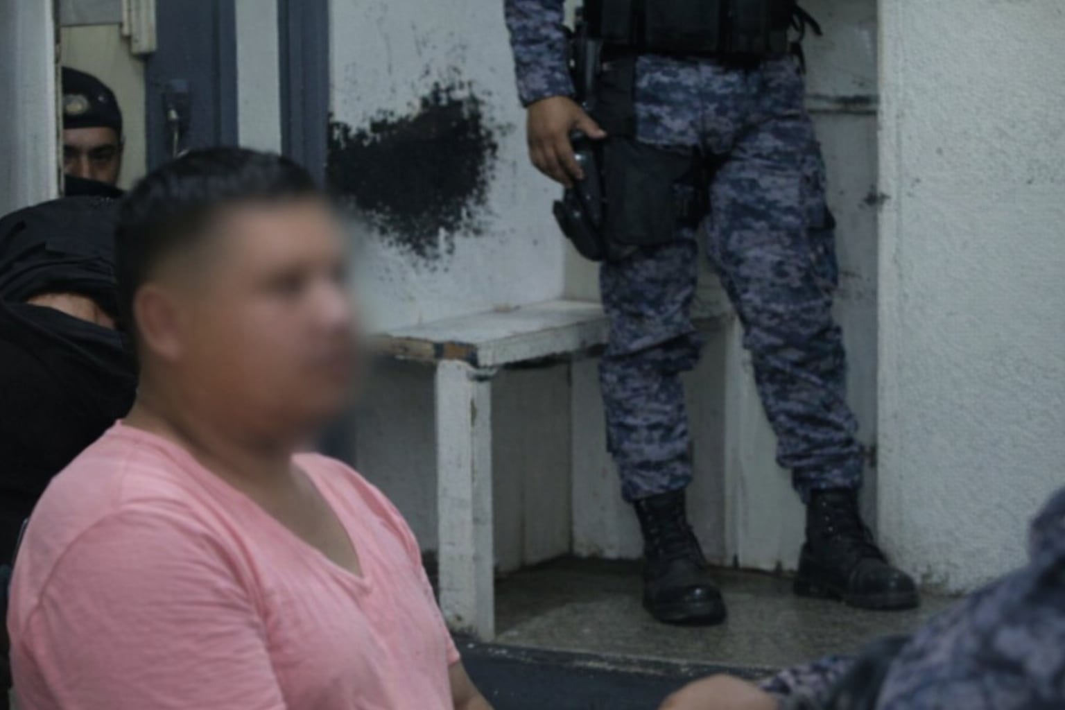 Foto de archivo: Las autoridades identificaron a alias La Minga como el cabecilla que mantenía el control de la cárcel de Puerto Barrios desde el penal de máxima seguridad Renovación Uno. Prensa Libre (Imagen Ilustrativa Infobae)