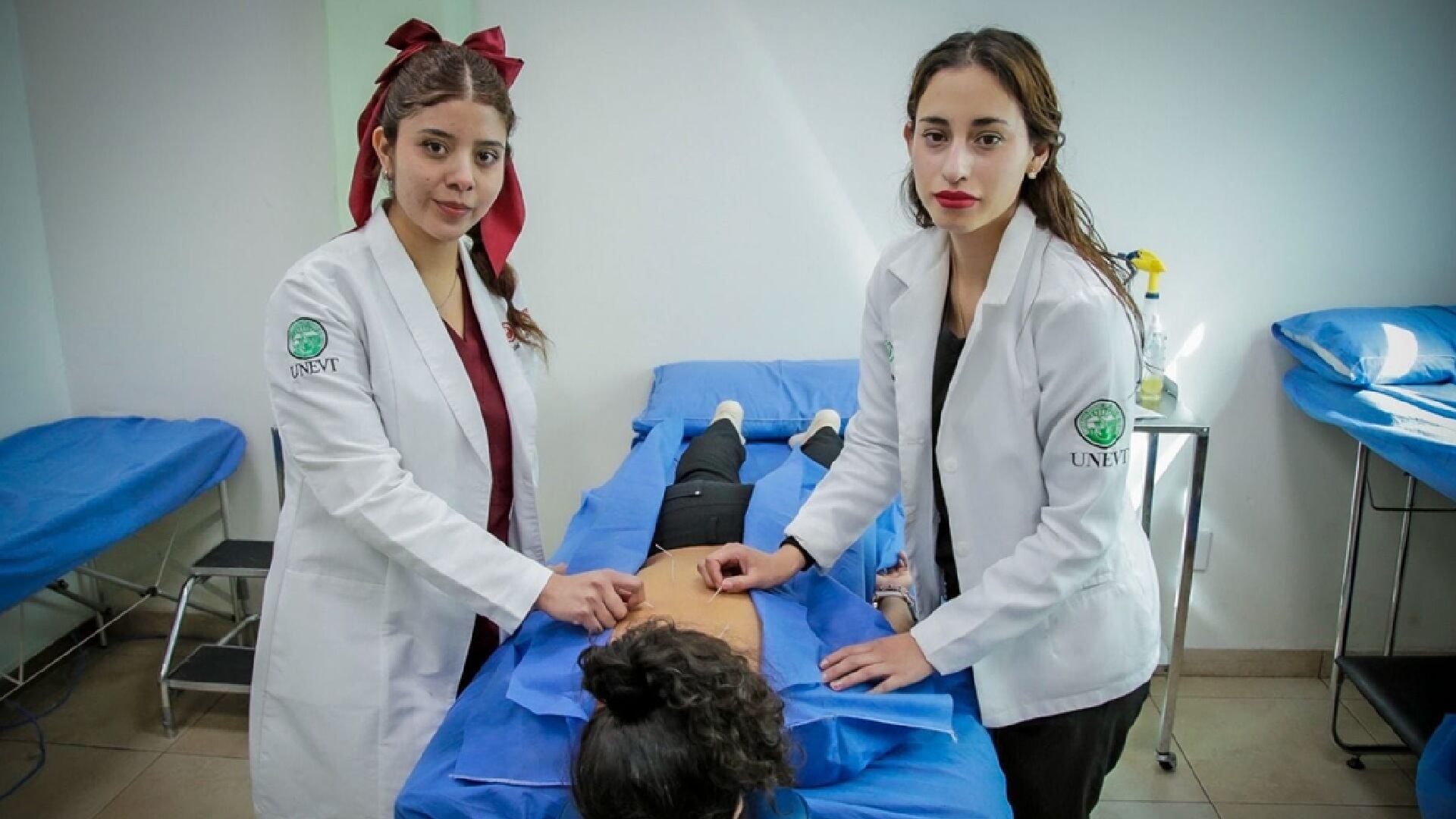 Programa juvenil mexicano otorga $3.500 pesos: modelo que podría replicarse en AMBA