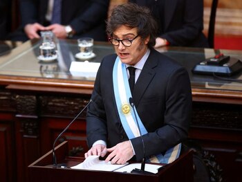 Francos mencionó que las negociaciones deberían estar orientadas a debatir sobre el presupuesto 2025 presentado por Javier Milei en el Congreso de la Nación (REUTERS)