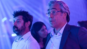 Manolo Solo, junto a Javier Bardem en 'El buen patrón'.