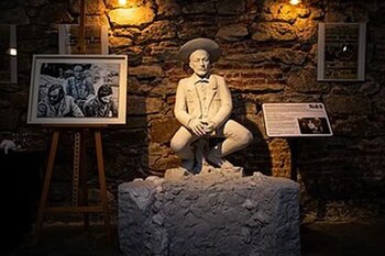 Sergio Catalán luciendo su emblemático