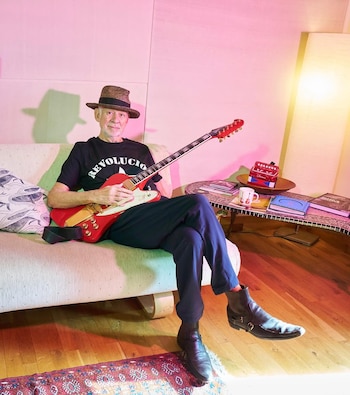 Phil Manzanera, guitarrista de Roxy Music y renombrado músico de sesión, fue el productor de 'La Pipa de la Paz' de Aterciopelados - crédito @philmanzaneraofficial/Instagram