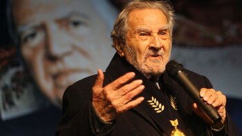 Figura emblemática del aprismo, Villanueva