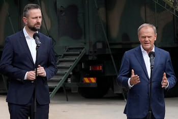 Las autoridades polacas recibieron amenazas de muerte contra el primer ministro Donald Tusk y el ministro de Defensa Wladyslaw Kosiniak-Kamysz (AP foto/Czarek Sokolowski)