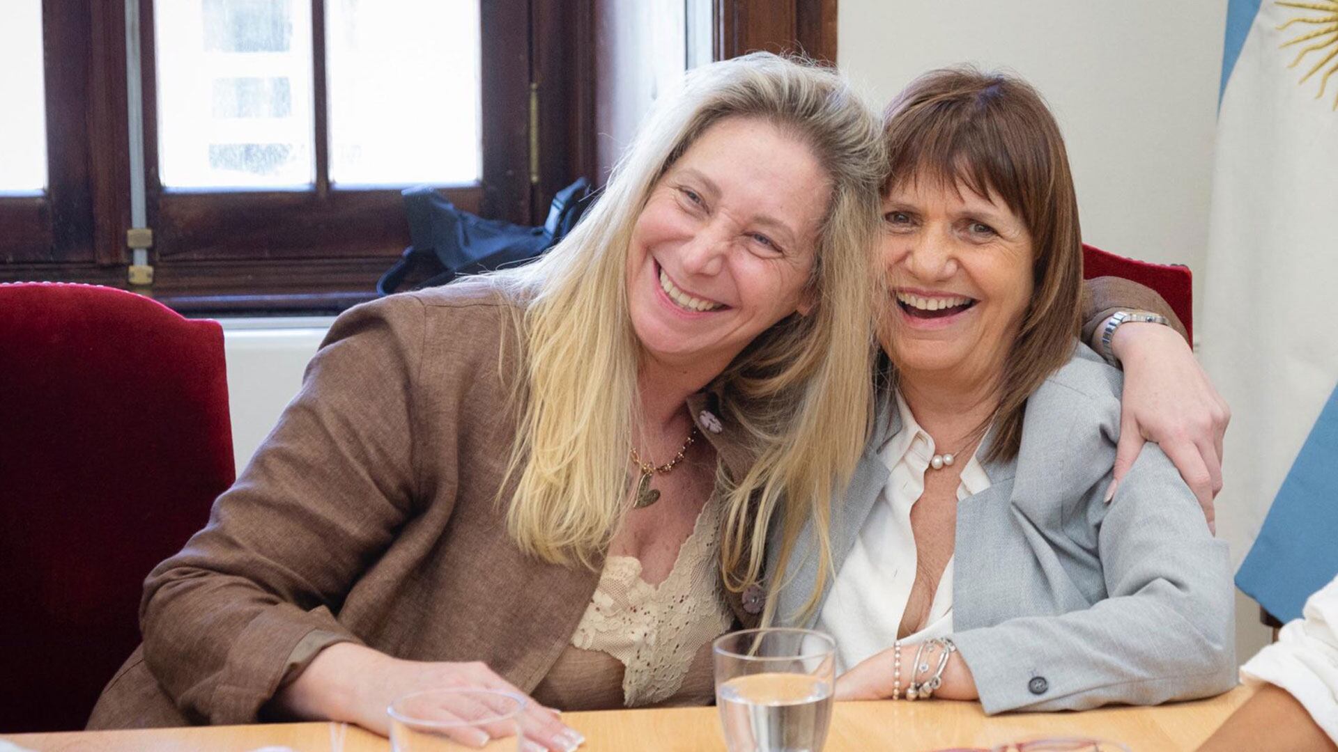 Las dirigentes reorganizan el espacio en el recinto