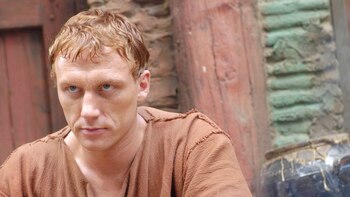 Kevin McKidd interpretando a Lucio