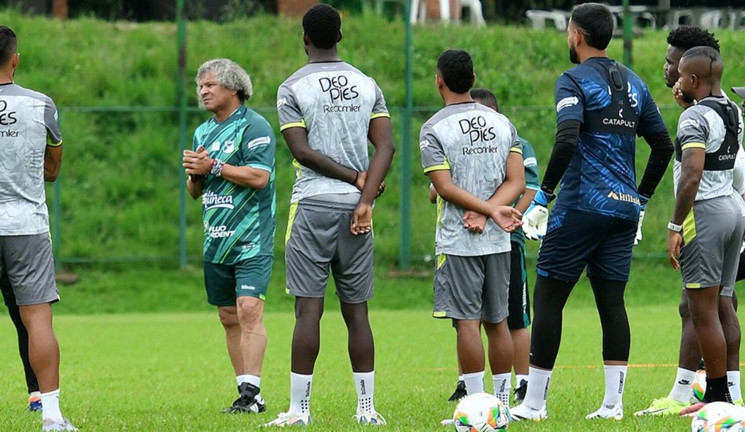 Alberto Gamero comenzó la pretemporada con el Deportivo Cali, pese a no firmar aún su contrato - crédito Deportivo Cali