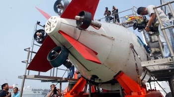 Youth Olympic Torch Explores Ocean