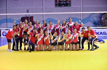O Peru comemorou a passagem às semifinais do Campeonato Pan-Americano Sub-17 de Voleibol de 2026. (FPV)