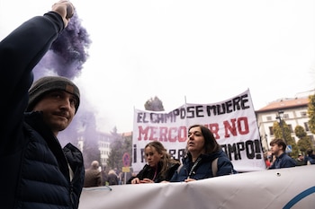 Manifestantes durante una tractorada, a