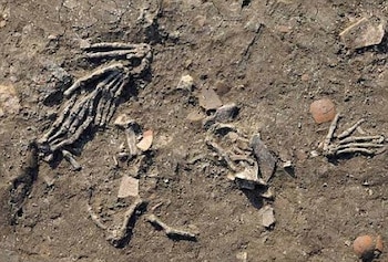 Manos gigantes halladas en sitios arqueológicos de El Cairo ayudan a impulsar la creencia de gigantes (Museo Británico)