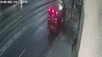 Video: guarda de camión de