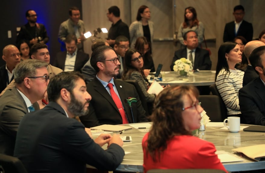 Autoridades y expertos, reunidos en el encuentro