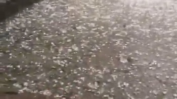 Granizo, destrozos y fuertes lluvias en Córdoba: rige una alerta amarilla