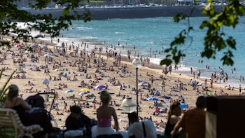 Calor de verano y tormentas con granizo este viernes: la Aemet alerta de temperaturas de hasta 40 grados y la llegada de una DANA