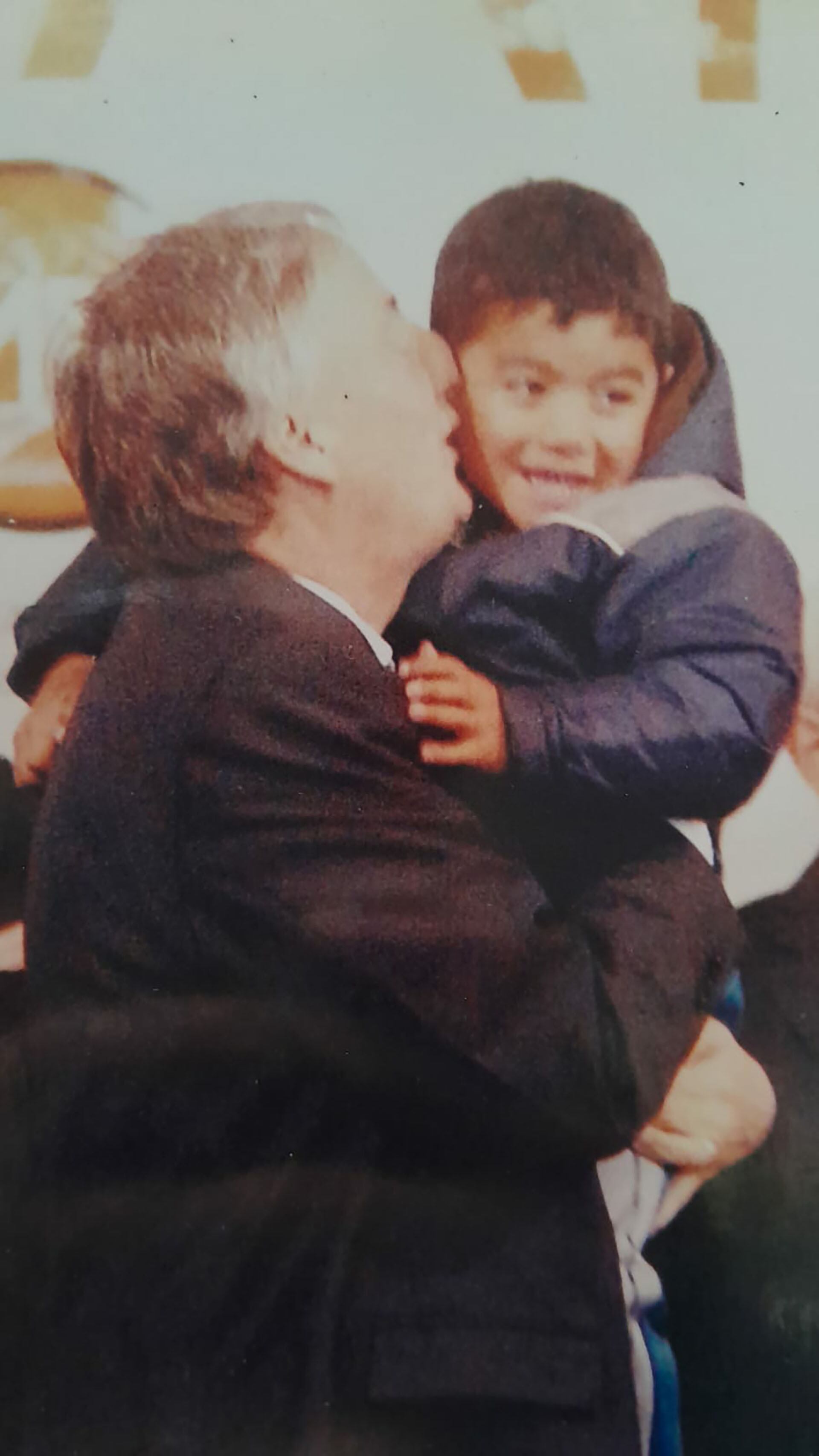 La mamá de Brian, militante peronista, lo lleva a todos los actos de Néstor Kirchner