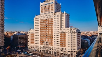 Riu alcanza el hito histórico