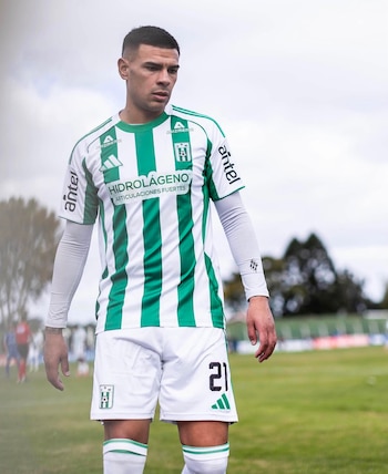 Agustín Álvarez Wallace no tuvo mucha regularidad en Racing de Montevideo.