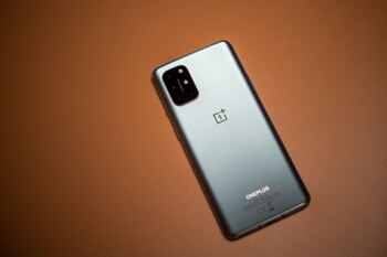 El Oneplus 8T en color