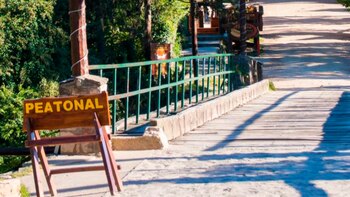 Entre montañas, bosques y cascadas: