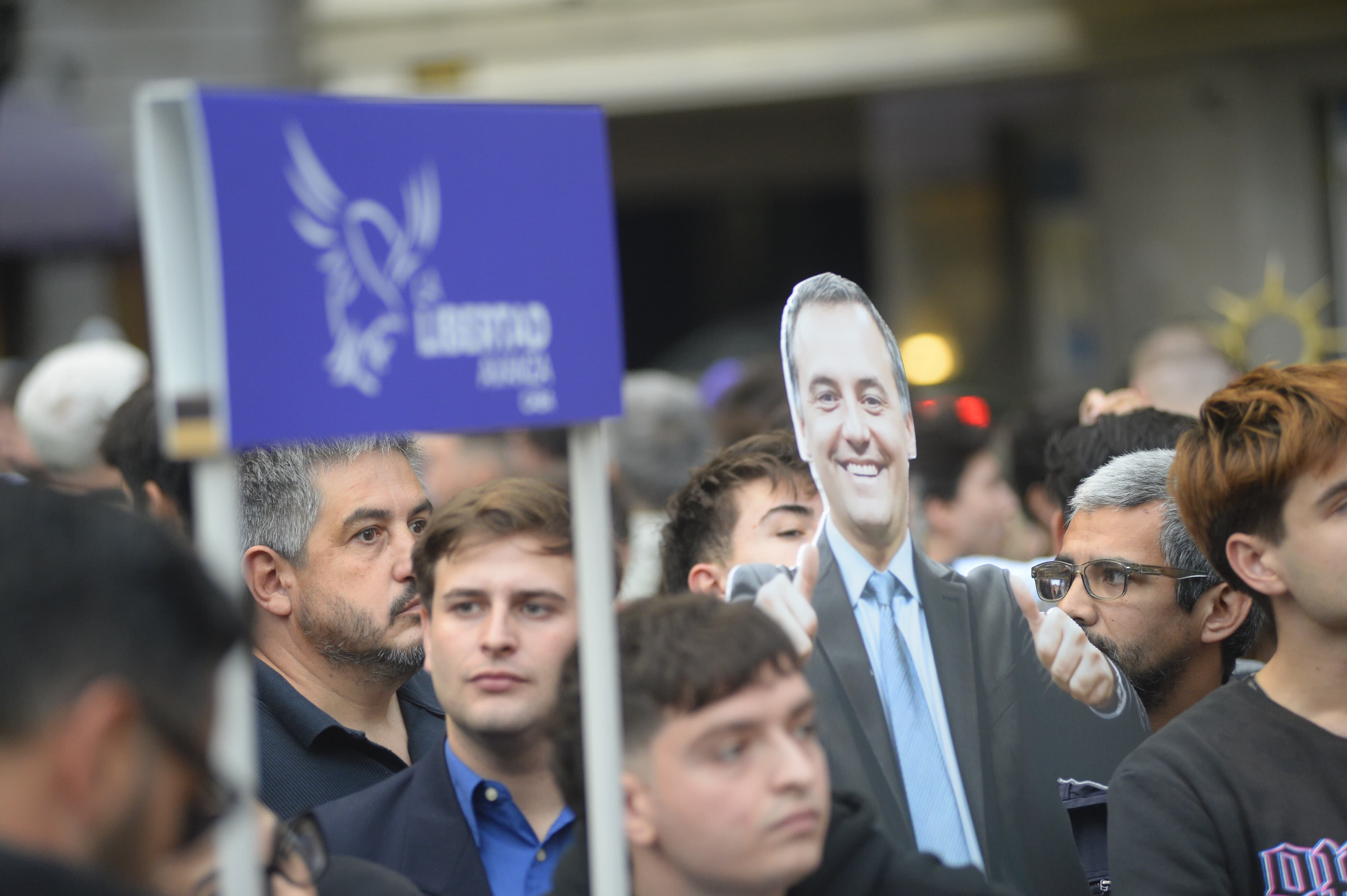 Manuel Adorni cerrará hoy su campaña porteña (Jaime Olivos)