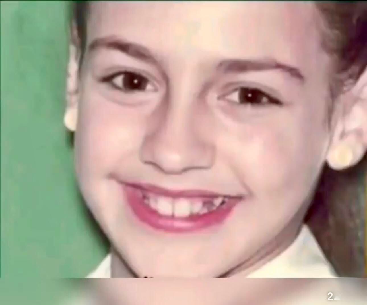 Eleonora Wexler a sus diez años, ya había brillado en el musical “Annie” (1983), en “Cosa de magia” (1984) y lo hacía en “Mesa de noticias” (ATC, 1983)