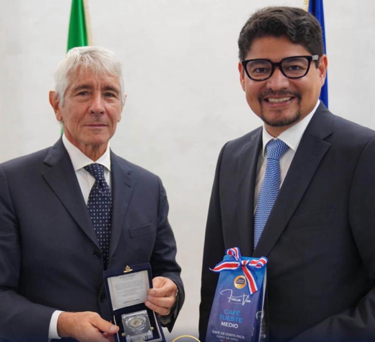 Jeffry Umaña se reunió con Andrea Abodi, ministro de Deporte y Juventud de Italia, para iniciar las coordinaciones de un futuro memorándum de cooperación deportiva. Crédito: Redes sociales Jeffry Umaña