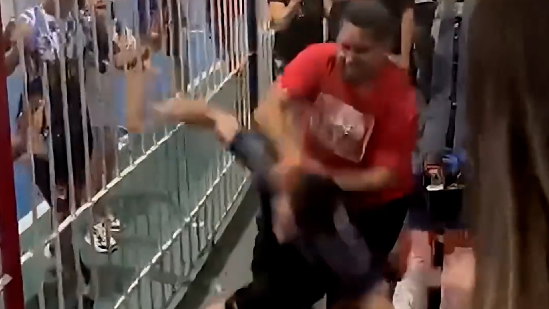 Fuerte pelea entre padres de los clubes Villa Heredia y 1° de Mayo