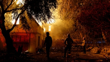 Una investigación reveló las fallas de coordinación que agravaron los incendios de Eaton y Palisades en Los Ángeles
