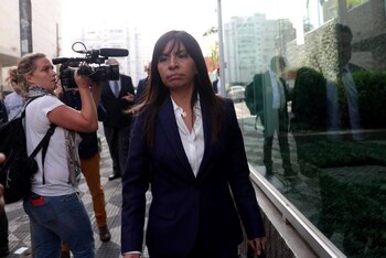 Giuliana Loza ejerce la defensa