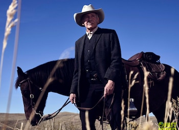 La historia sigue principalmente a