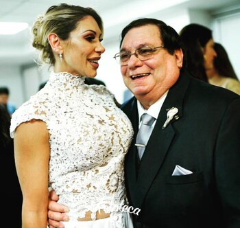 Mónica Farro en el día