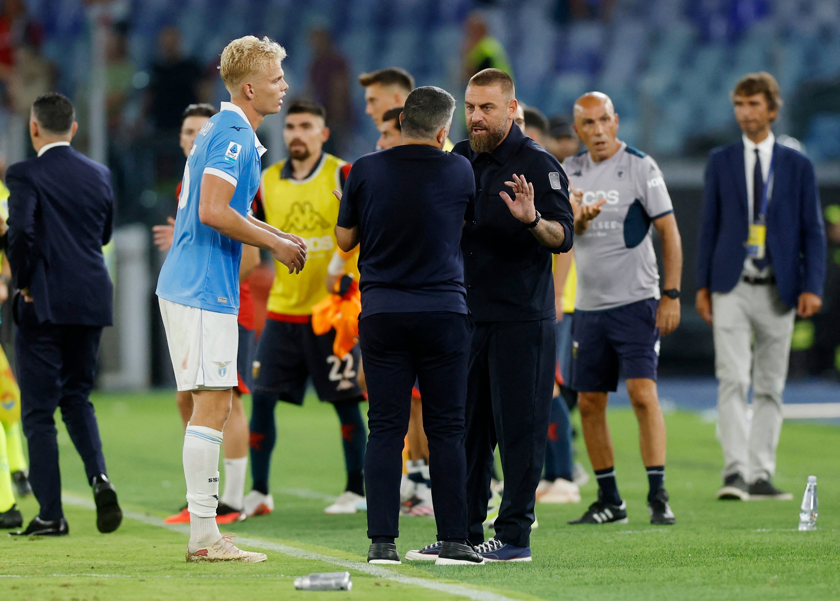 El Genoa de Daniel de Rossi ocupa el puesto 16, cerca de la zona de descenso, y busca cortar la racha negativa ante el Torino este 4 de septiembre. REUTERS/Vincenzo Livieri